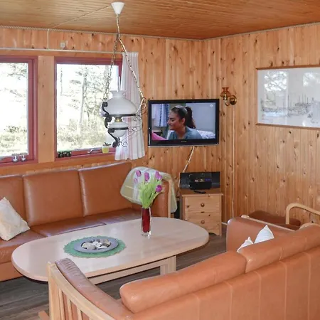 Three-bedroom Holiday In