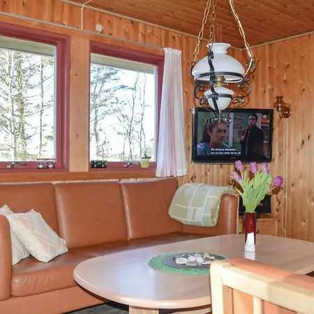 Three-bedroom Holiday In * Jerup